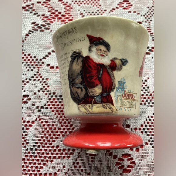 Yankee Candle Tealight Holder: Olde World Father Christmas motif. - Picture 2 of 11